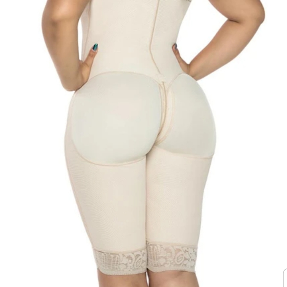 Pretty Girl Curves stage 1 faja